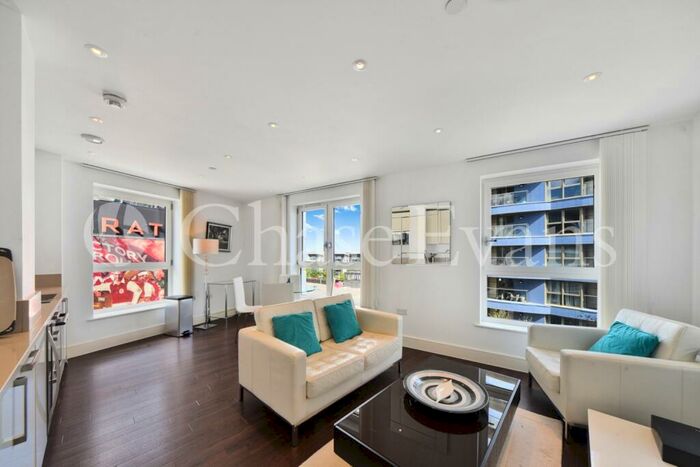 1 Bedroom Apartment To Rent In Finsbury Court, Queensland Road, Islington, N7