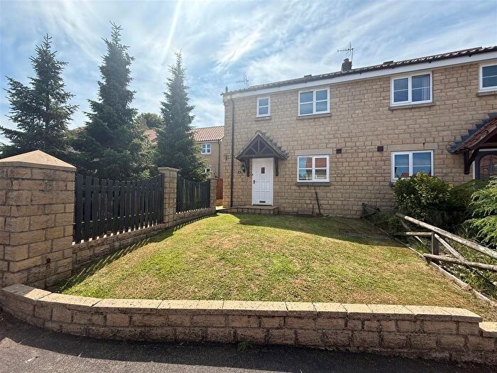 3 Bedroom Semi-detached House For Sale In Overgreen View, Burniston, YO13