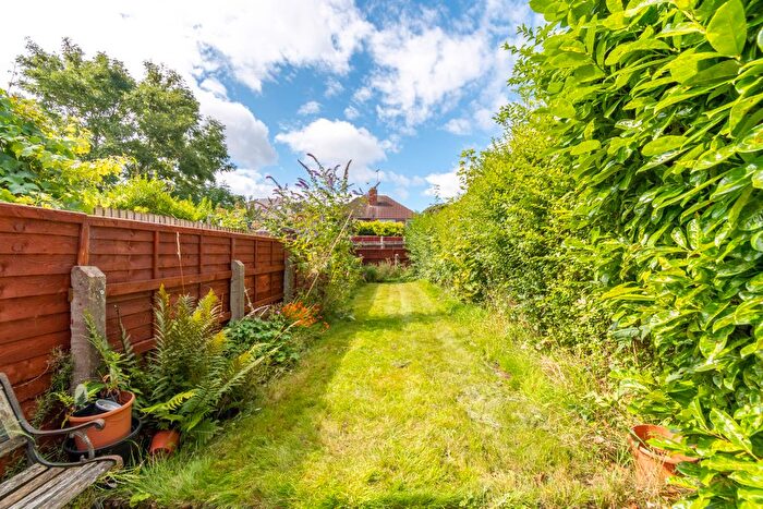 2 Bedroom Terraced House To Rent In Warwards Lane, Birmingham, West Midlands, B29