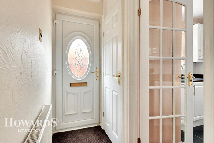 2 Bedroom Semi-Detached Bungalow For Sale In Brook Close, Carlton Colville, NR33