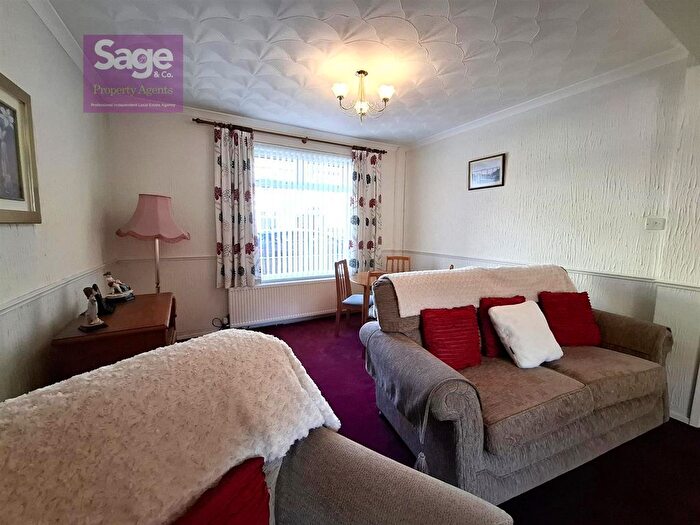 3 Bedroom End Of Terrace House For Sale In Grove Road, Risca, Newport, NP11