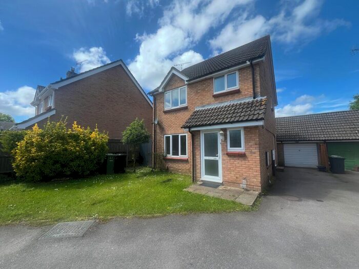 3 Bedroom Detached House To Rent In Brookside Way, West End, Southampton, SO30