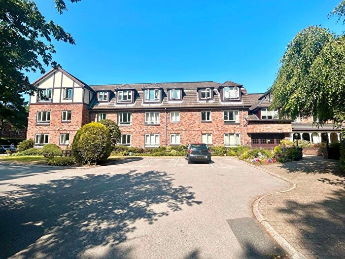 1 Bedroom Flat For Sale In Tabley Road, Knutsford, WA16