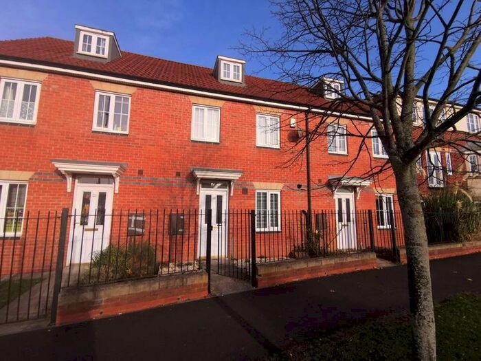 3 Bedroom Town House To Rent In Monarch Court, Longbenton, Newcastle Upon Tyne NE12