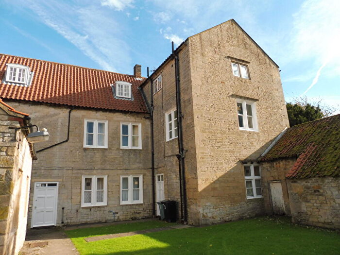 1 Bedroom Flat To Rent In Ermine Street, Ancaster, Grantham, NG32