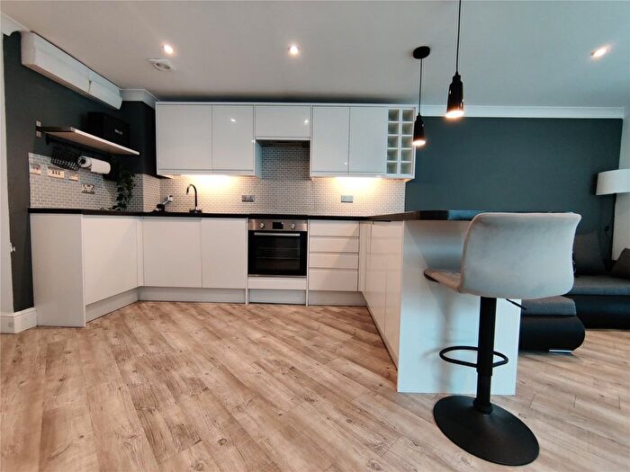 2 Bedroom Flat To Rent In Francis Road, Birmingham, Birmingham, B16