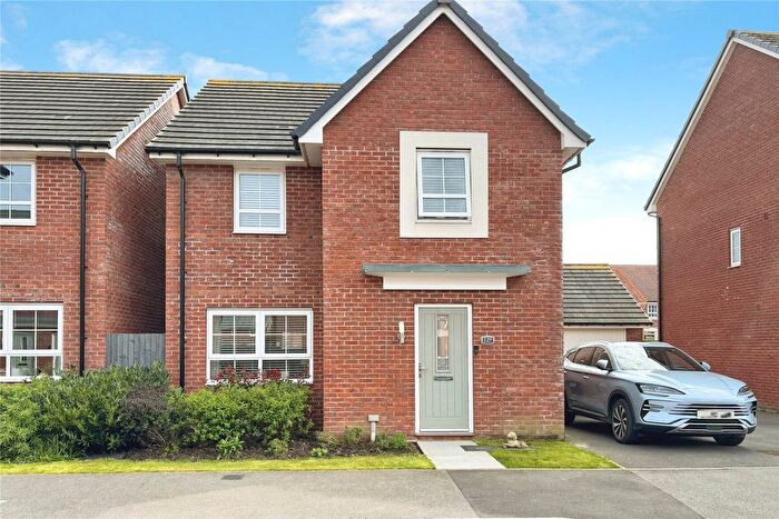 4 Bedroom Detached House For Sale In Mays Drive, Westbury, BA13