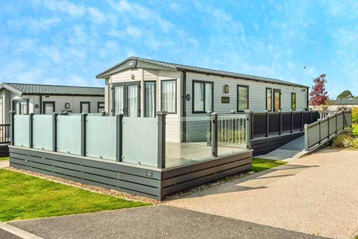 2 Bedroom Detached House For Sale In St. Martin, Looe, Cornwall, PL13