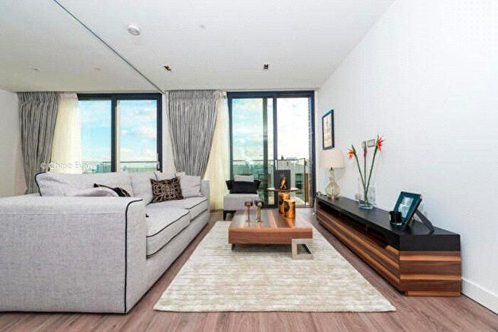 2 Bedroom Flat To Rent In Cashmere House, Leman Street, Aldgate, E1