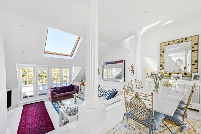 3 Bedroom Flat To Rent In Thurlow Road, Hampstead, NW3