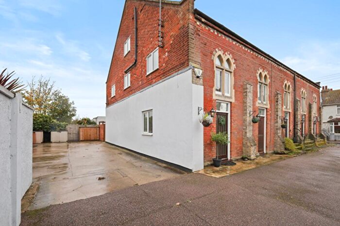 3 Bedroom End Of Terrace House For Sale In John Street, Brightlingsea, Colchester, CO7
