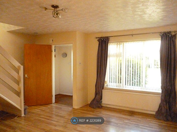 3 Bedroom Semi-Detached House To Rent In Christian Close, Weston-Super-Mare, BS22