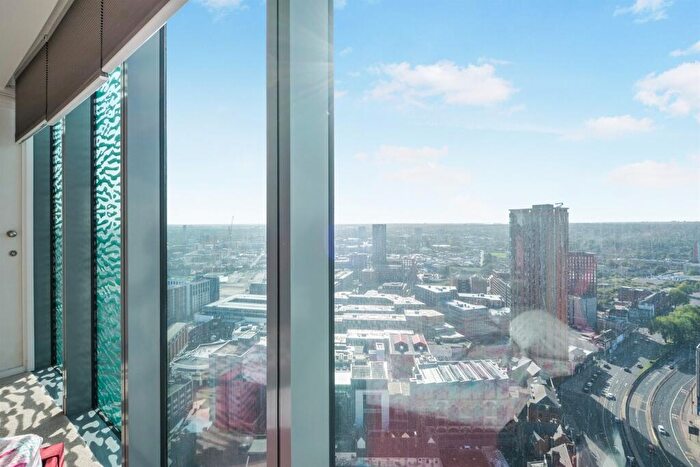2 Bedroom Apartment For Sale In Holloway Circus Queensway, Birmingham, B1