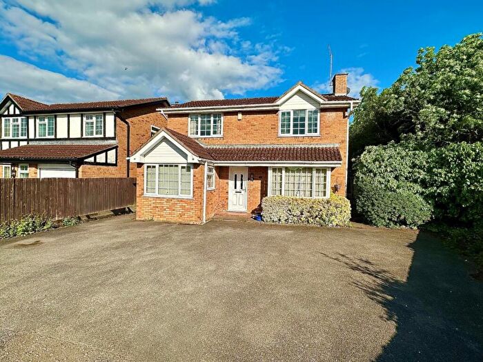 3 Bedroom Detached House For Sale In Marlowe Close, East Hunsbury, Northampton, NN4