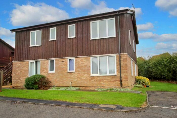 1 Bedroom Apartment To Rent In Chequers Court, Aylesbury, HP21