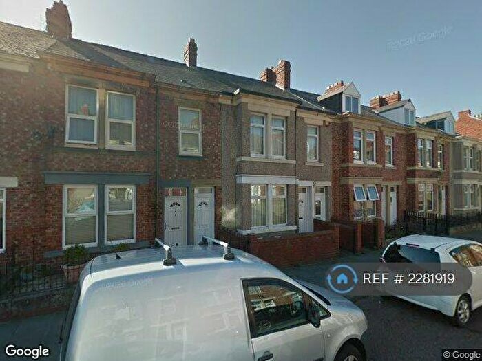 3 Bedroom Flat To Rent In Northbourne Street, Gateshead, NE8