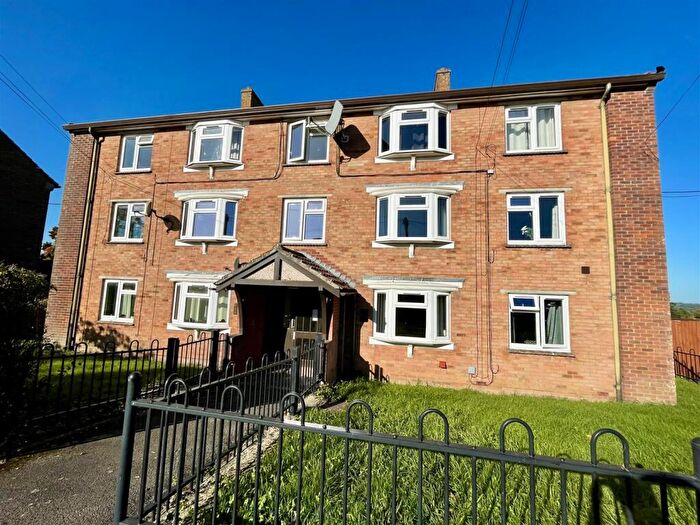 1 Bedroom Flat For Sale In Mayenne Place, Devizes, SN10