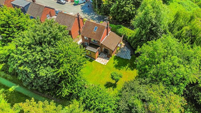 3 Bedroom Detached House For Sale In Margaret Avenue, Woolston, WA1