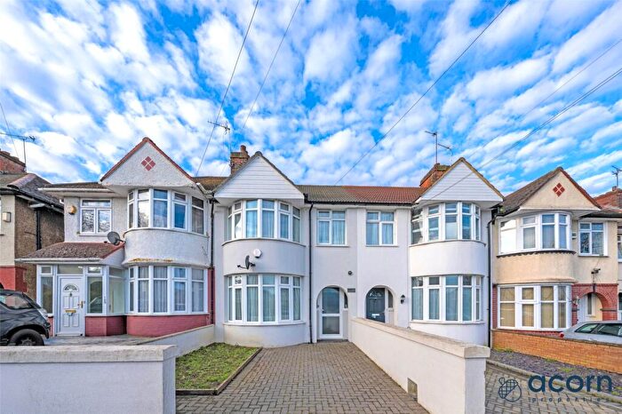 3 Bedroom Terraced House For Sale In Winchester Avenue, Kingsbury, London, NW9