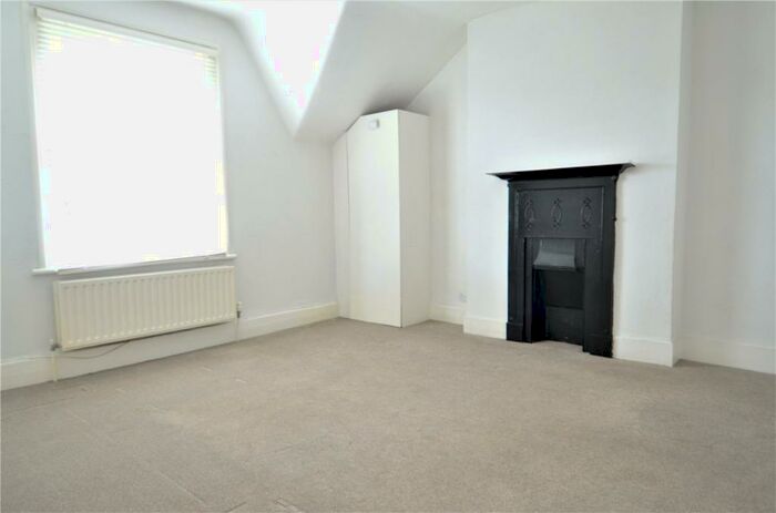 2 Bedroom Apartment To Rent In Norwood Road, Herne Hill, London, SE24
