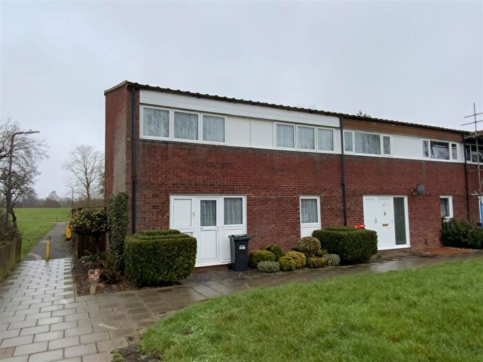 3 Bedroom End Of Terrace House For Sale In Wainers Croft, Greenleys, Milton Keynes, MK12