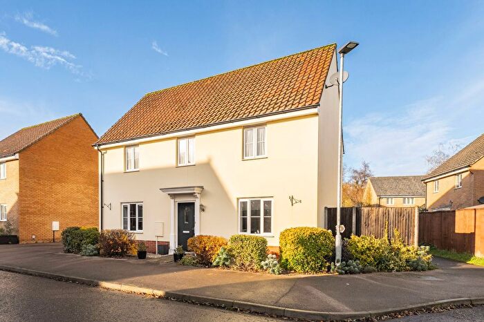 4 Bedroom Detached House For Sale In Fortress Road, Carbrooke, IP25