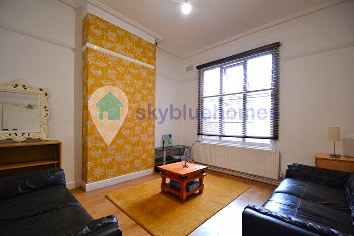 5 Bedroom Terraced House To Rent In Welland Street, Leicester, LE2