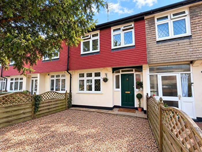 3 Bedroom Terraced House To Rent In Woodland Way, Surbiton, KT5