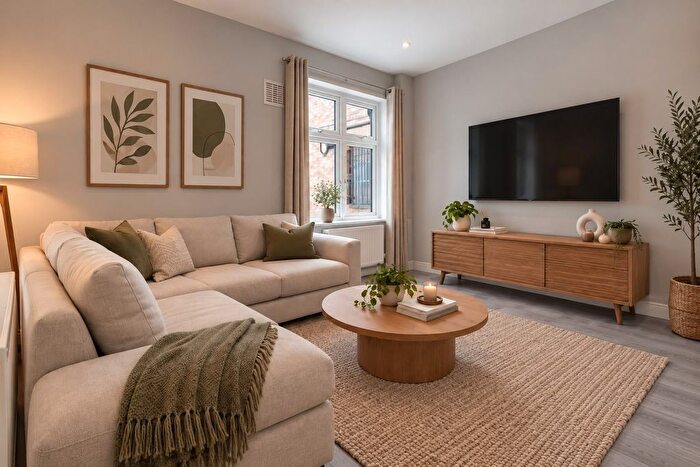 3 Bedroom Maisonette For Sale In Streatham Road, Mitcham, CR4