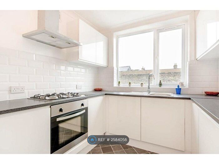 2 Bedroom Maisonette To Rent In Oyster Mews, London, E7