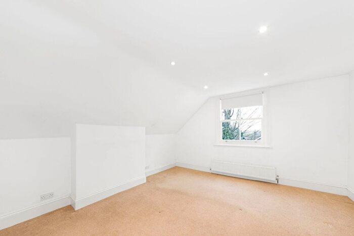 1 Bedroom Flat To Rent In Waldegrave Road, Crystal Palace, London, SE19