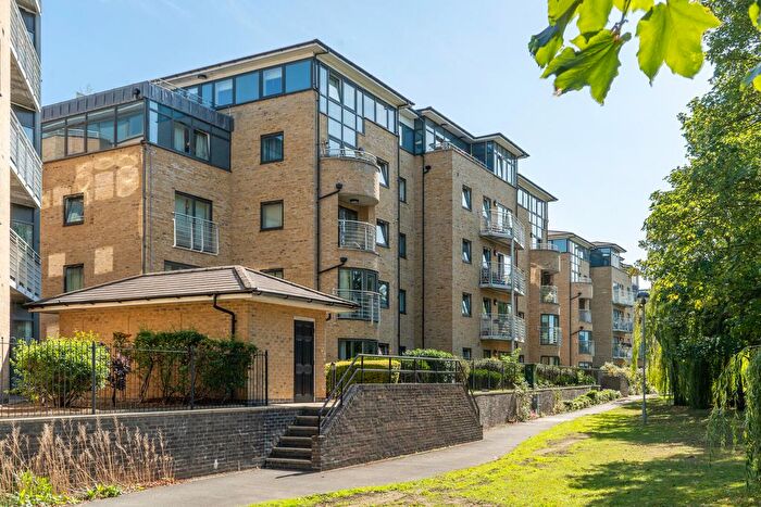 2 Bedroom Flat For Sale In Eboracum Way, York, YO31