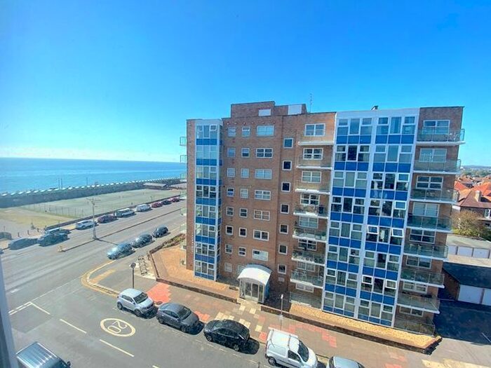 Studio To Rent In Dorset Court, - Kingsway, Hove, BN3