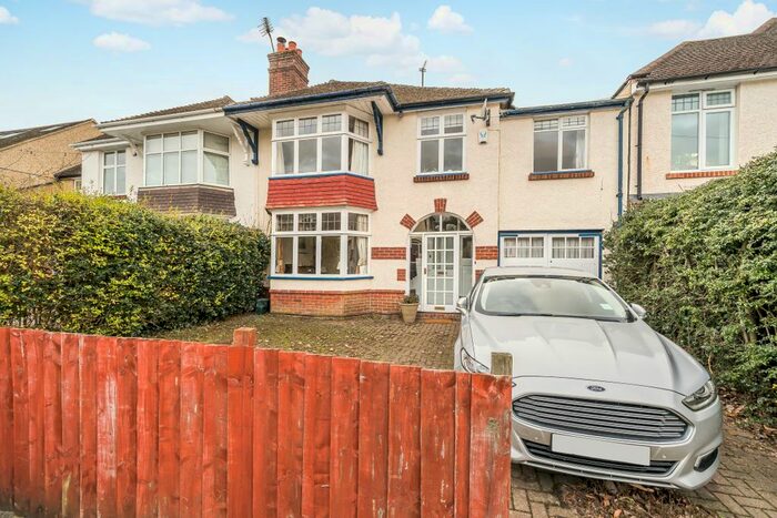 4 Bedroom Detached House To Rent In Staunton Road, Headington, OX3