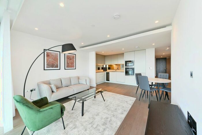 2 Bedroom Flat To Rent In The Dumont, Albert Embankment, London, SE1