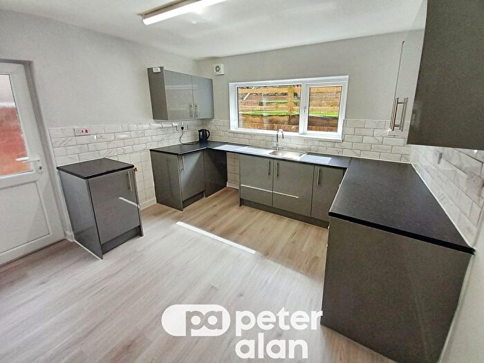 3 Bedroom Property To Rent In Monk Street, Aberdare, CF44