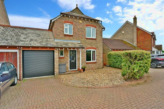 3 Bedroom Detached House For Sale In Seasalter Road, Graveney, Faversham, Kent, ME13