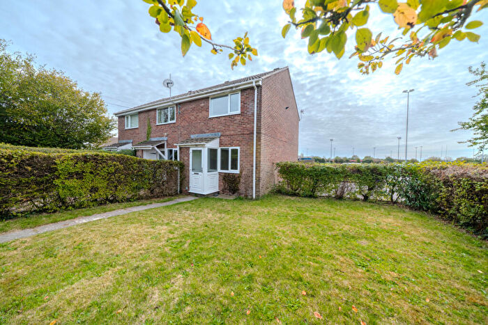 2 Bedroom End Of Terrace House For Sale In Maple Avenue, Chepstow, NP16