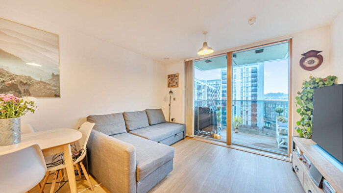 1 Bedroom Flat For Sale In Thurston Road, Lewisham, SE13