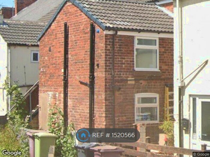 2 Bedroom Maisonette To Rent In Market Street, Clay Cross, S45