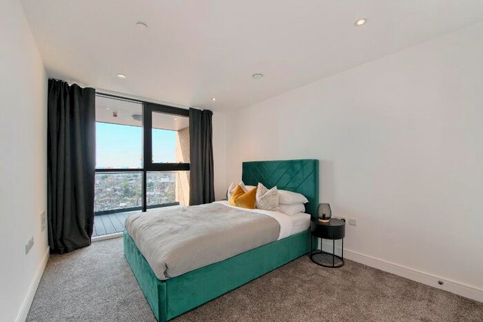 3 Bedroom Flat To Rent In Montrose Crescent, Wembley, Middlesex, HA0