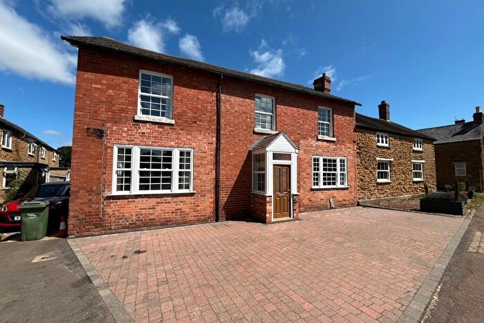 5 Bedroom Semi Detached House For Sale In High Street, Somerby, LE14