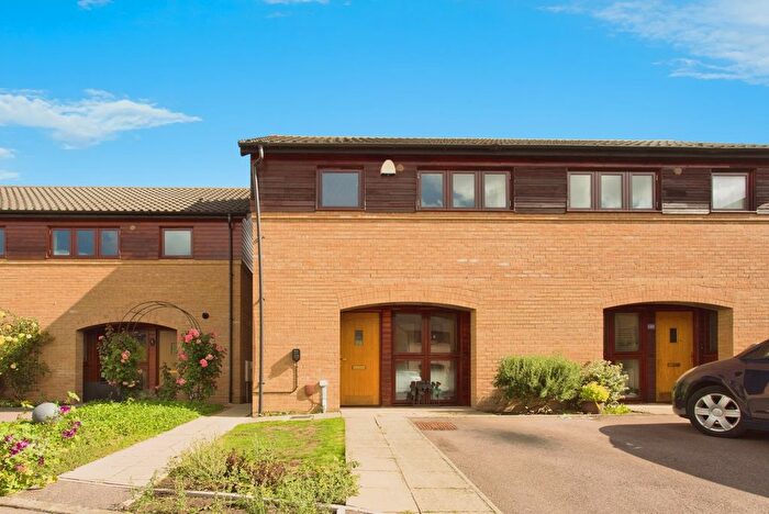 2 Bedroom Detached House For Sale In Abberley Wood, Great Shelford, Cambridge, Cambridgeshire, CB22