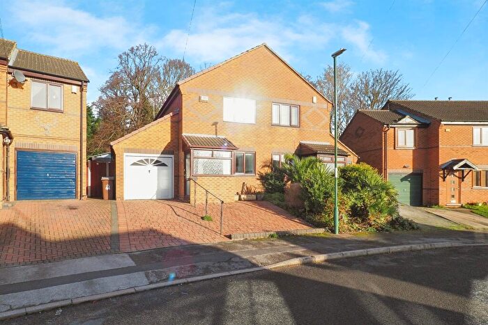 3 Bedroom Semi-Detached House For Sale In Britannia Avenue, Nottingham, NG6