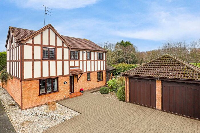 4 Bedroom Detached House For Sale In Hallfields, Edwalton, NG12