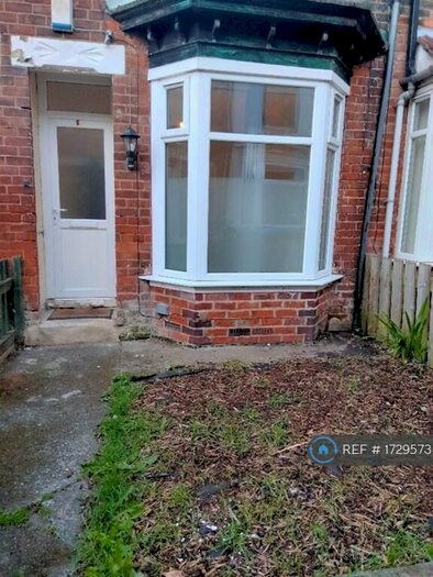 2 Bedroom Terraced House To Rent In Poplar Avenue, Hull, HU5