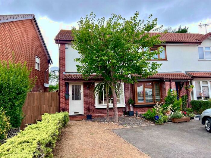 2 Bedroom End Of Terrace House To Rent In Thorneycroft Close, Walton-on-Thames, Surrey, KT12