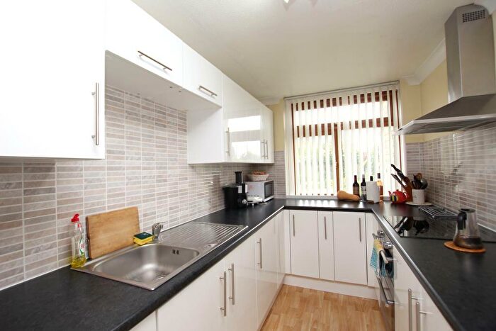 2 Bedroom Flat To Rent In Stanwick Court, Thorpe Road, Peterborough, PE3