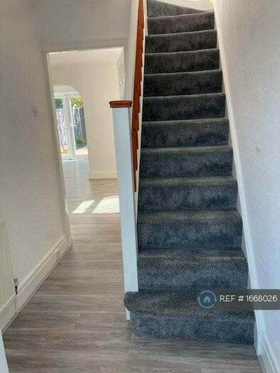 3 Bedroom Semi-Detached House To Rent In Compley Avenue, Poulton-Le-Fylde, FY6