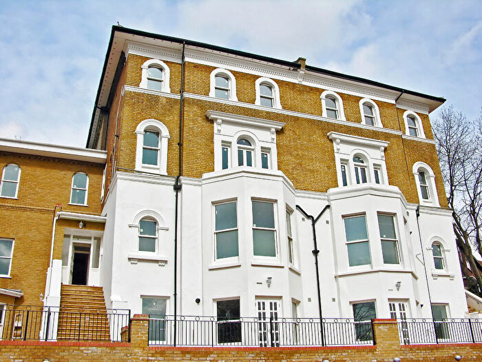 2 Bedroom Flat To Rent In Overhill Road, East Dulwich, SE22